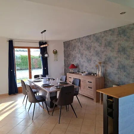 L'eucalyptus 6 P, Grand Familial, Terrasse Et Grand Parking Prive Clos Ferienhaus Cuy-Saint-Fiacre
