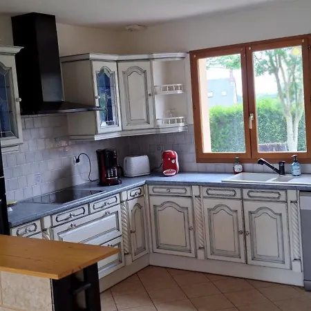 L'eucalyptus 6 P, Grand Familial, Terrasse Et Grand Parking Prive Clos Holiday home