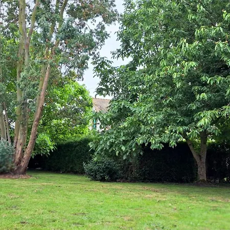 L'eucalyptus 6 P, Grand Familial, Terrasse Et Grand Parking Prive Clos