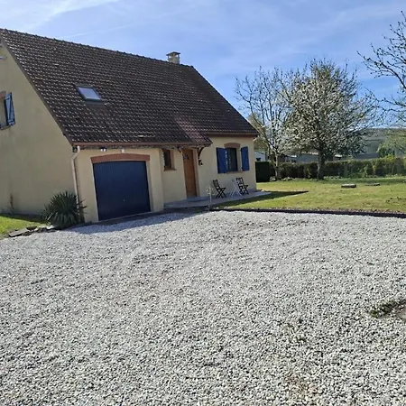 Holiday home L'eucalyptus 6 P, Grand Familial, Terrasse Et Grand Parking Prive Clos Cuy-Saint-Fiacre